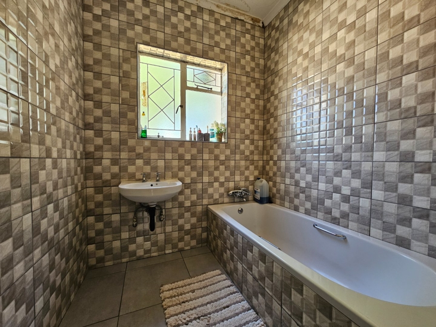 3 Bedroom Property for Sale in Sasolburg Ext 11 Free State